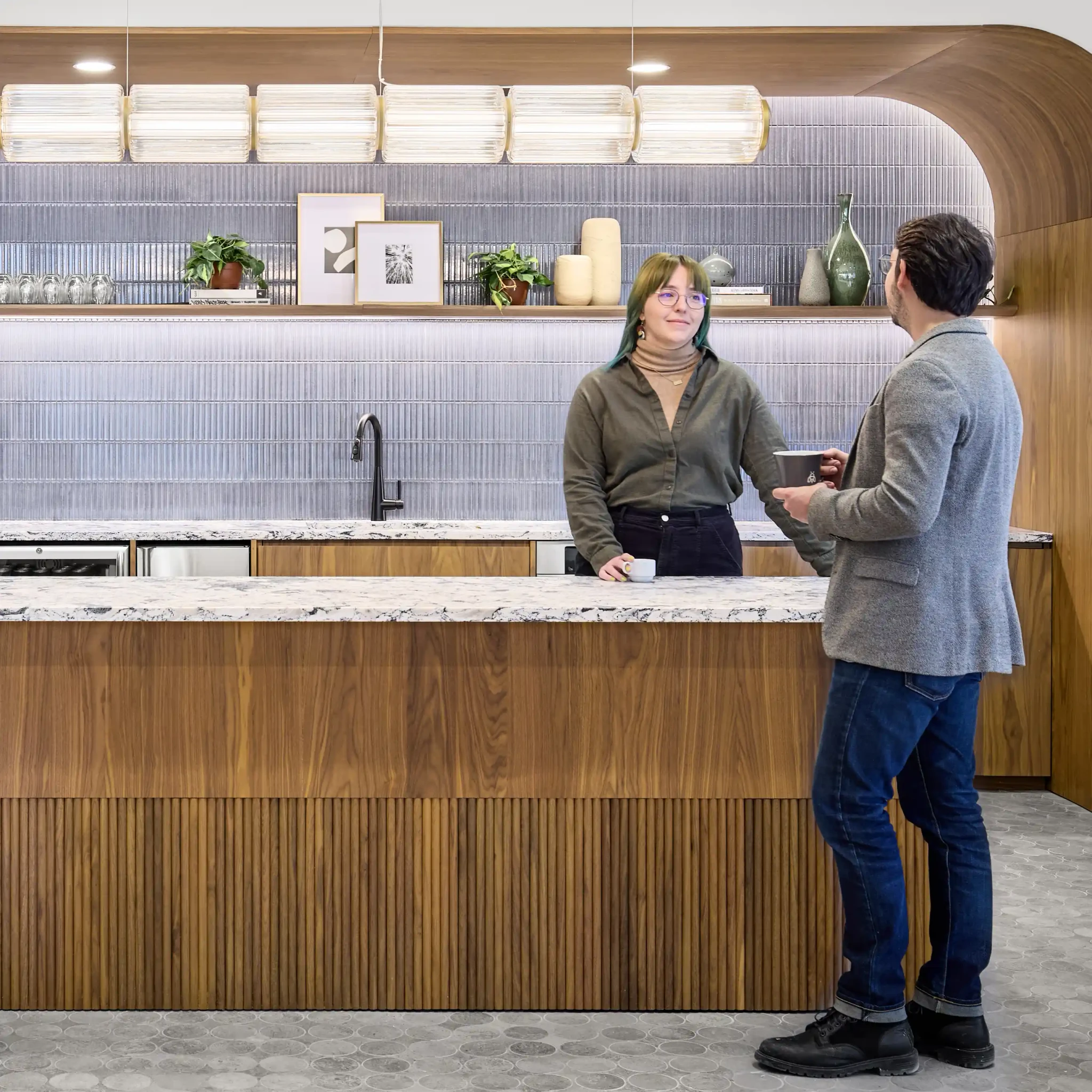 Espacio de trabajo moderno diseñado para reducir los gastos inmobiliarios
