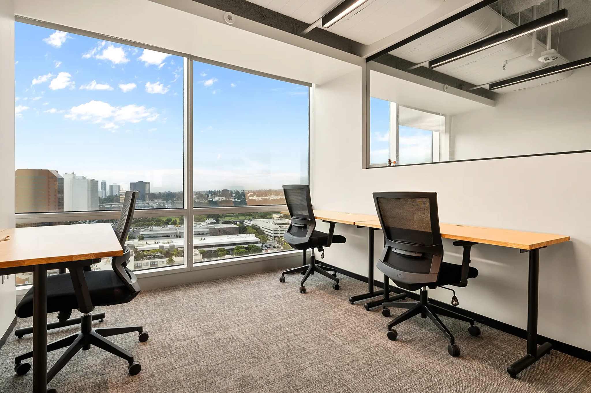 洋書 Commercial Interiors International 200 Central Ave St. Petersburg Coworking Office Space
